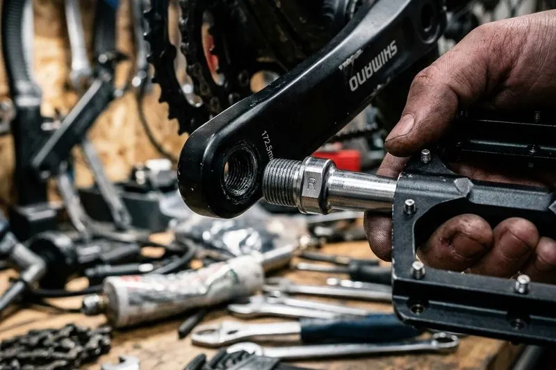 Diferença entre pedal direito e esquerdo com letra R